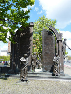 The bronze statues of the Göttingen Seven